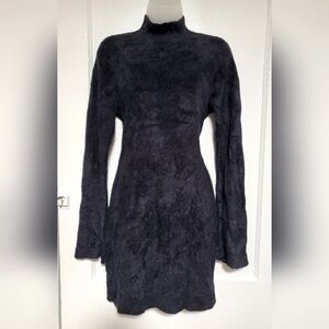 🆕️ EUC Express black plush knit, mock neck mini dress, sz M
